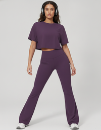 Conjunto Cropped e Calças Flare