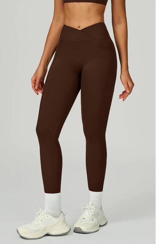 Leggings com bolso em forma de V