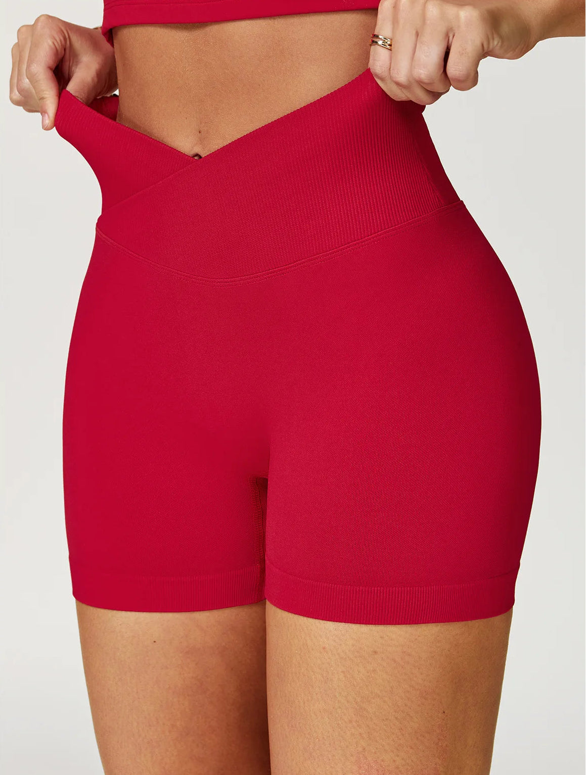 Calções de Treino Feminino – Cintura Cruzada